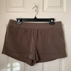 EXPRESS Shorts